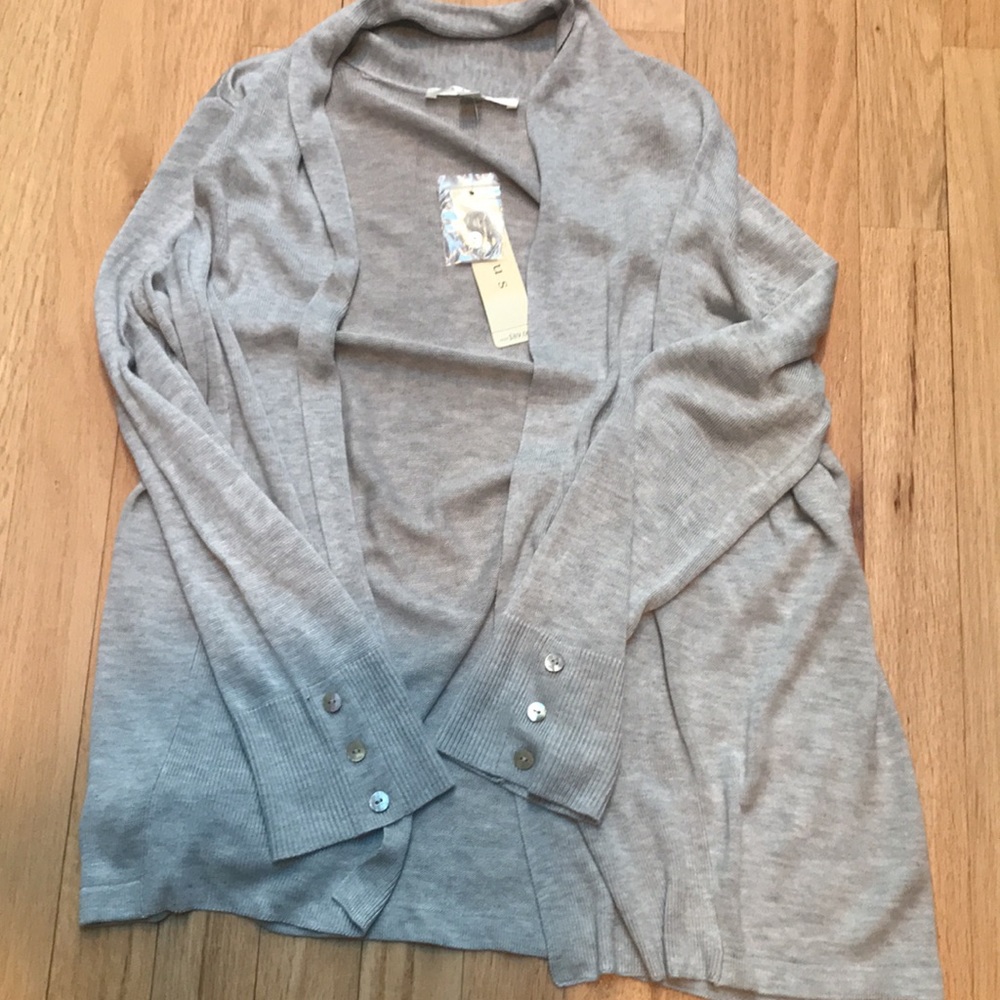 Cyrus NWT Women’s Grey Sweater Size S - Picture 5 of 9